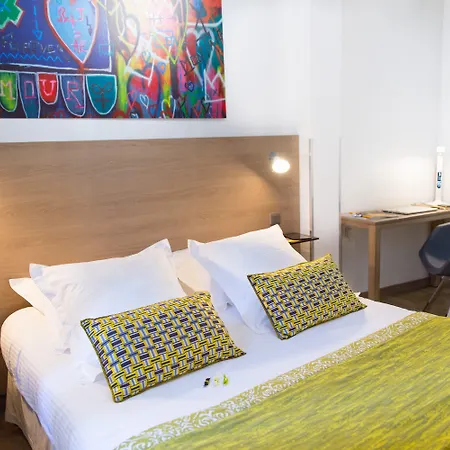 Grand Dauphine Toulon, Boutique & 3*