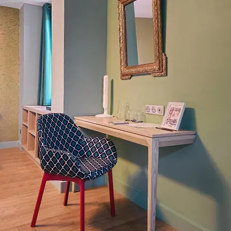Grand Dauphine Toulon, Boutique & Hotel