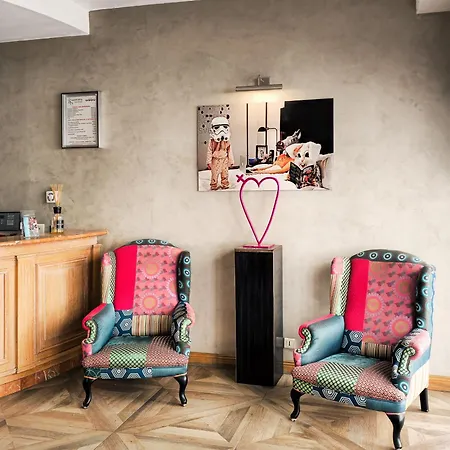 Grand Dauphine Toulon, Boutique & Hotel 3*