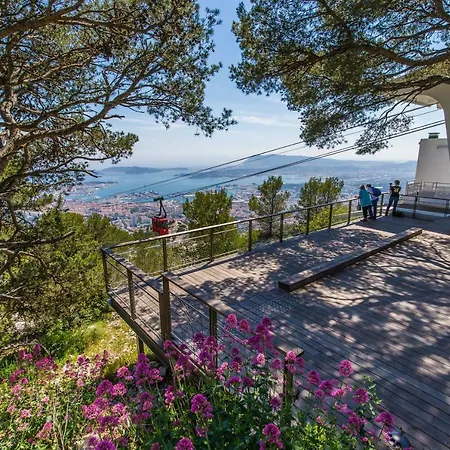 Grand Dauphine Toulon, Boutique & 3*