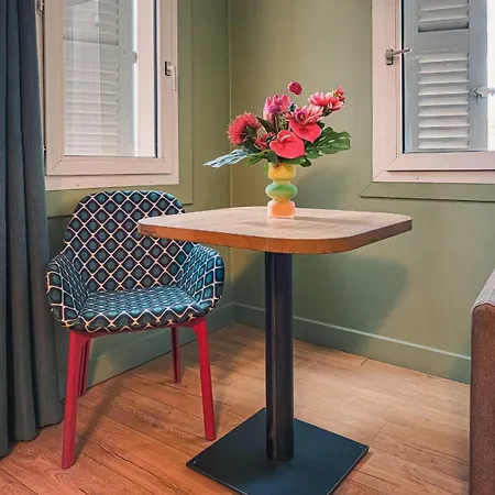 Grand Dauphine Toulon, Boutique & 3* Toulon