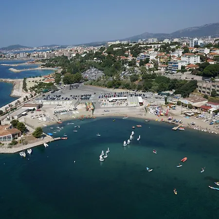 Grand Dauphine Toulon, Boutique & Hotel 3*
