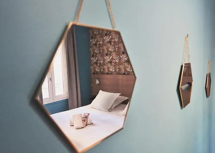 Grand Dauphine Toulon, Boutique & 3*