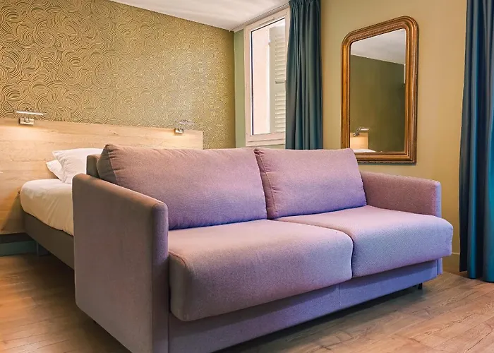 호텔 Grand Dauphine Toulon, Boutique & 3*
