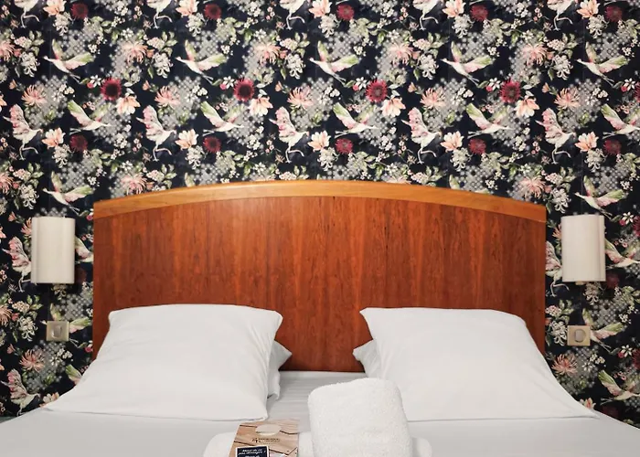 Grand Dauphine Toulon, Boutique & 3*